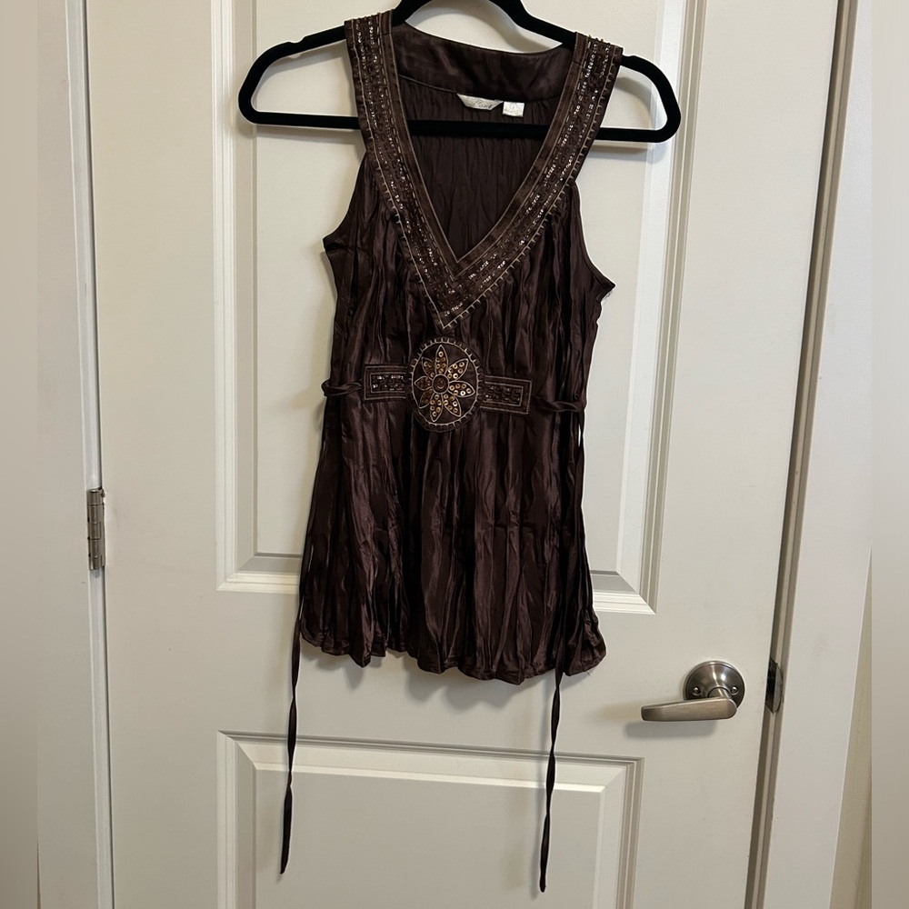 Beaded tie waist top